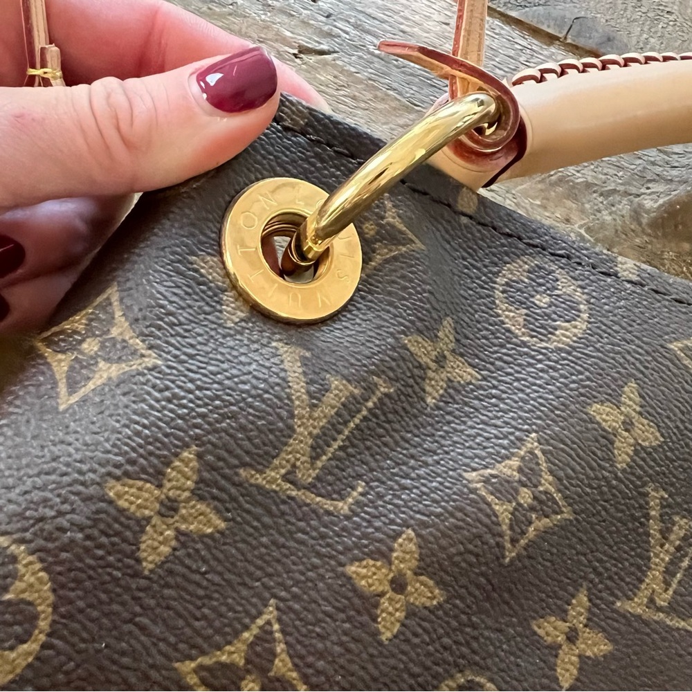 LOUIS VUITTON • Artsy MM purse bag hobo • Authentic • Full Set - Picture 4 of 16